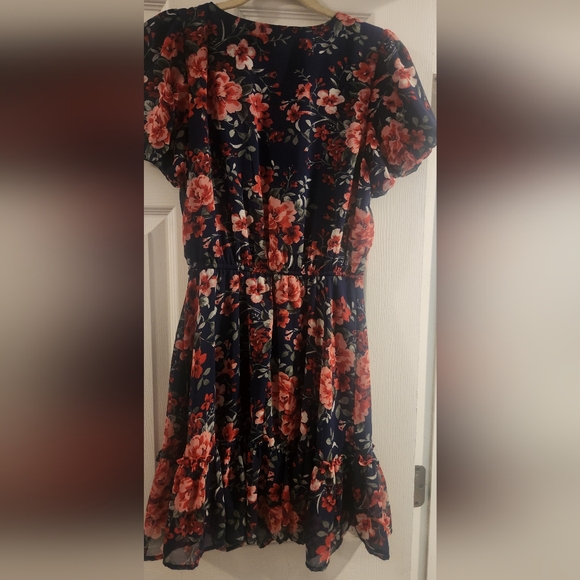 Crystal Doll Floral Mini Sundress Size S EUC - Picture 4 of 4